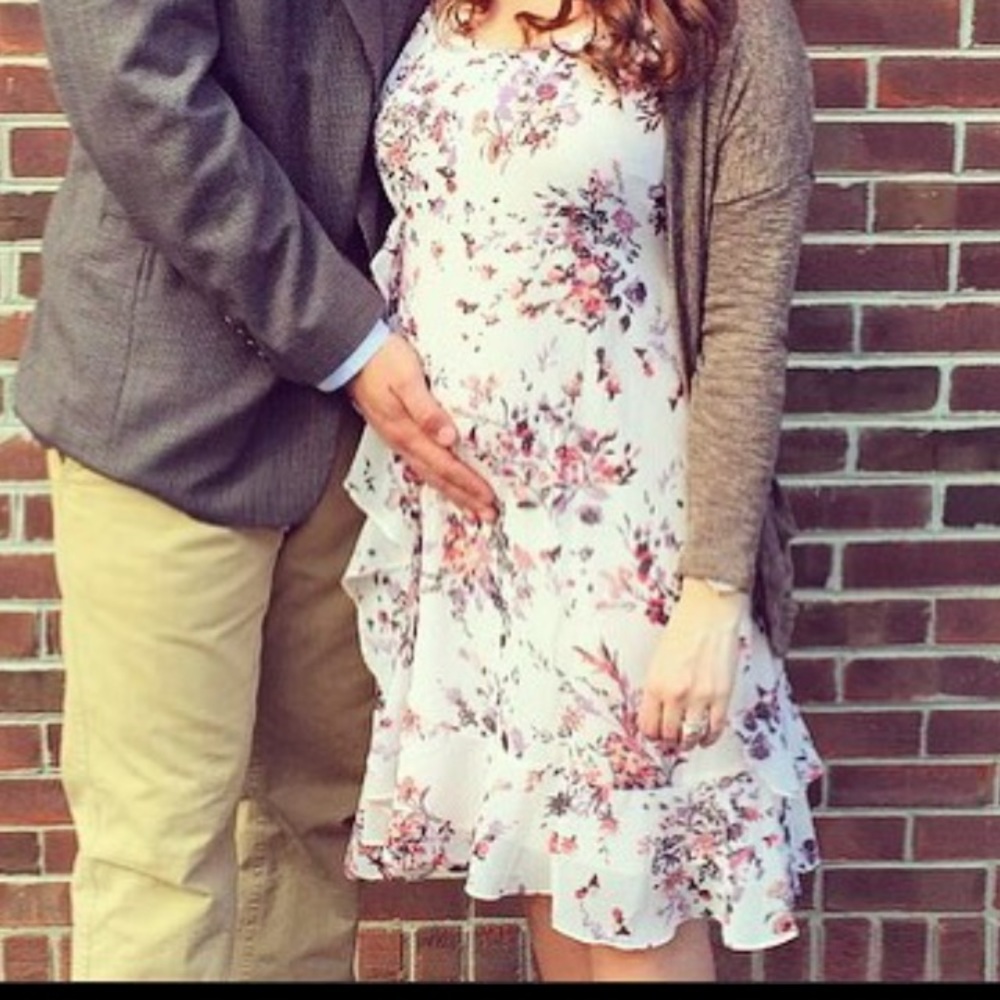 Bought at motherhood maternity. Brand is Jessica Simpson